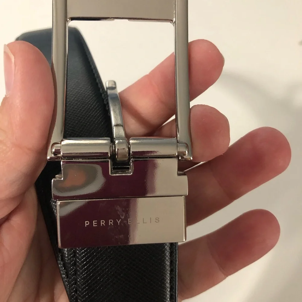 Perry Ellis reversible belt black or brown leather silver tone buckle‎